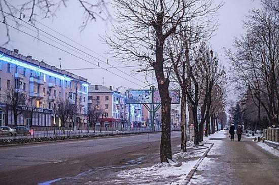 Луганск «замер» в ожидании долгожданного перемирия: на улицах нет людей, все закрыто, ходят террористы