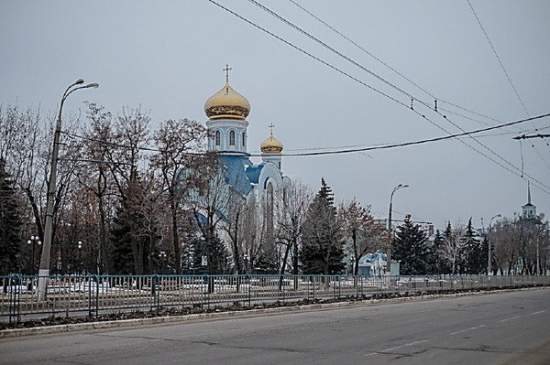 Луганск «замер» в ожидании долгожданного перемирия: на улицах нет людей, все закрыто, ходят террористы