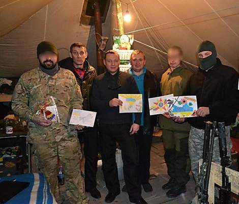 Николаевские «ударовцы»-волонтеры доставили «морским котикам» в зону АТО помощь от жителей области
