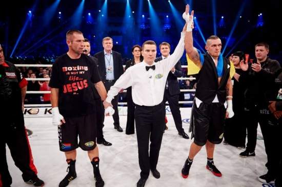 Бокс: Украинец Усик может стать претендентом на чемпионский пояс