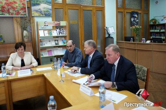 В Николаеве, чтобы «услышать голос» предпринимателей, побывал посол США
