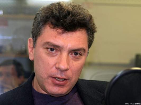 Следователи проводят досмотр квартиры Немцова, - источник