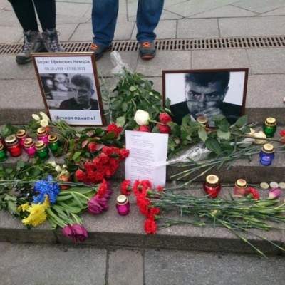 Акция памяти Немцова прошла в Киеве (Видео)