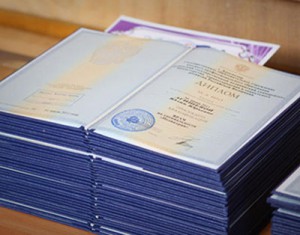 В вузах «ЛНР» обещают два экзамена — для «республики» и для России