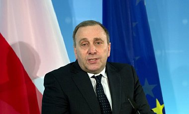 ЕС должен отменить визы для Украины и Грузии - МИД Польши