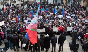 В Луганске снова митинговали против «экономической блокады» (фоторепортаж)