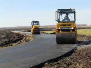 В «ЛНР» хотят построить дорогу в Россию, но нет битума