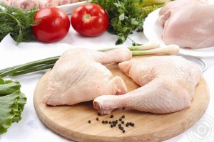 Фотофакт: килограмм курицы в Луганске стоит почти 70 гривен
