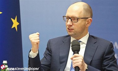 Яценюк поручил МВД создать бригаду по выявлению коррупционеров
