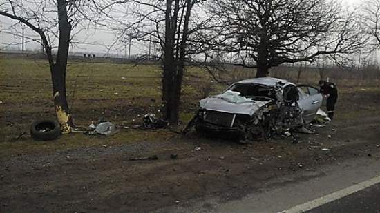 На Николаевщине столкнулись «Hyundai» и седельный тягач «Renault» - погиб водитель легковушки