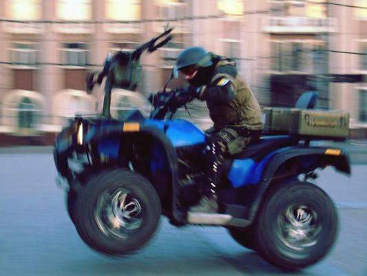 Фотофакт: боевики «ДНР» на квадроциклах