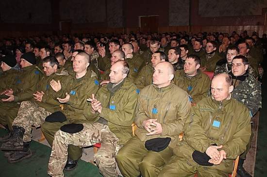 На Николаевщине мобилизованным воинам ансамбль ВСУ устроил концерт
