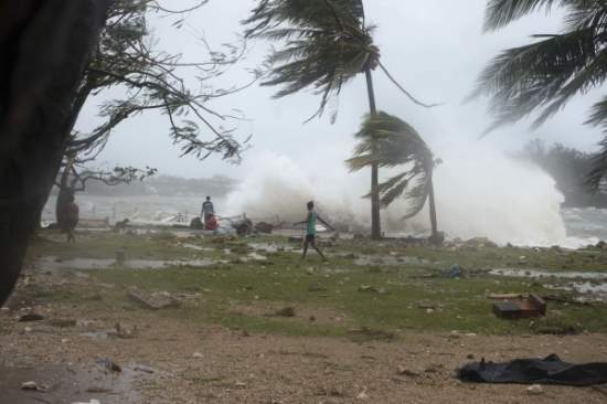 Власти Вануату заявили, что нуждаются в международной помощи для ликвидации последствий урагана "Пэм"