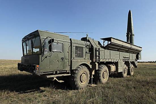 Россия перебрасывает бомбардировщики в Крым и «Искандеры» в Калининград