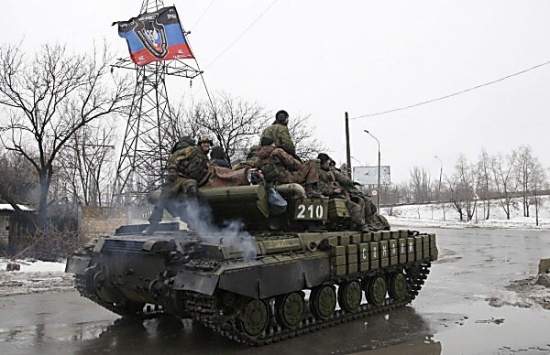 Война на Донбассе: террористы под видом «учений» обстреливают из «отведенной» артиллерии позиции украинских военных