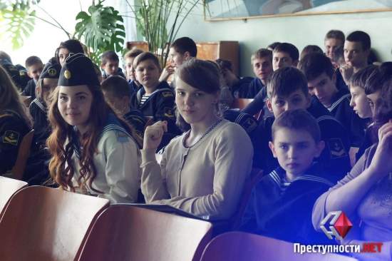 Клуб юных моряков Николаева в рамках патриотического проекта собрал и передал помощь десантникам из 79-й ОАМБр