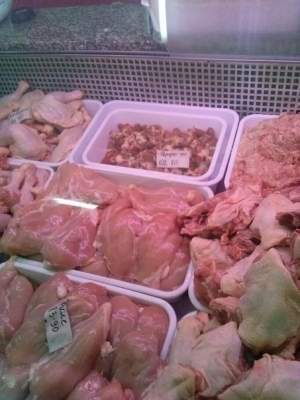 Фотофакт: килограмм курицы в Луганске стоит почти 70 гривен