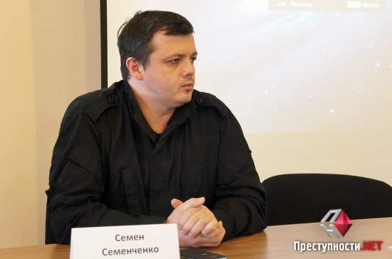Семенченко в Николаеве заявил, что власть хочет сорвать проведения местных выборов, введя военное положение