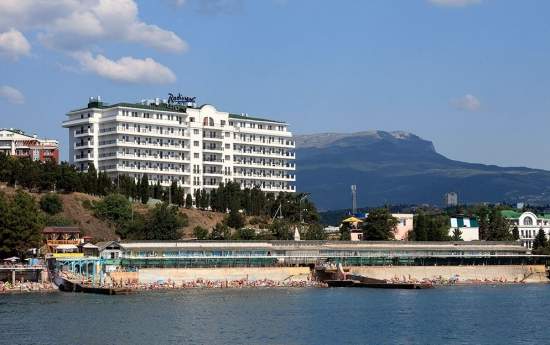 В Крыму из-за санкций закрылся отель Radisson