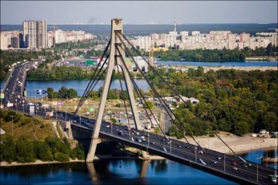Московский мост в Киеве будет частично перекрыт 28 марта, - КГГА