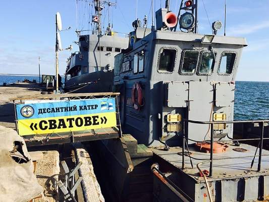 Николаевский благотворительный фонд оснастил боевой катер очаковских «морских котиков» специальным тентом
