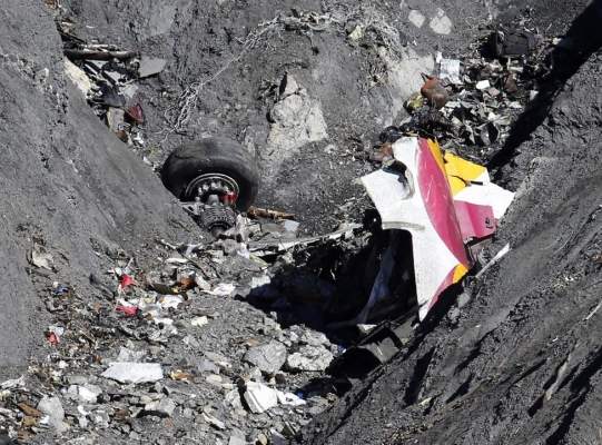 Lufthansa выплатит родственникам жертв катастрофы во Франции до 50 тыс. евро помощи