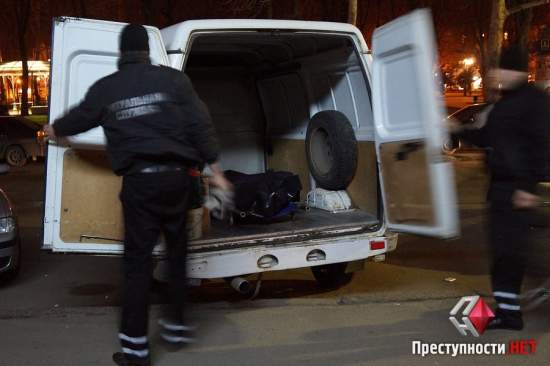 В Одессе в центре города произошло двойное убийство: мужчина зарезал директора гостиницы и его охранника