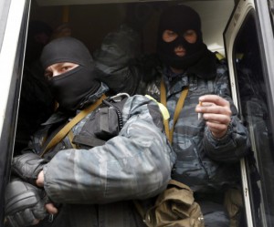 «Казаки» обвинили «народную милицию ЛНР» в мародерстве