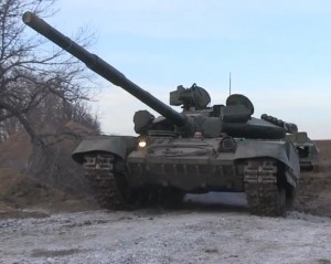 Бойцы полка «Азов» показали легендарный танк «Каа» (видео)
