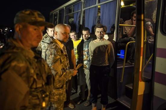 СБУ обменяла четверых пойманных во Львове диверсантов на пленных украинских военных