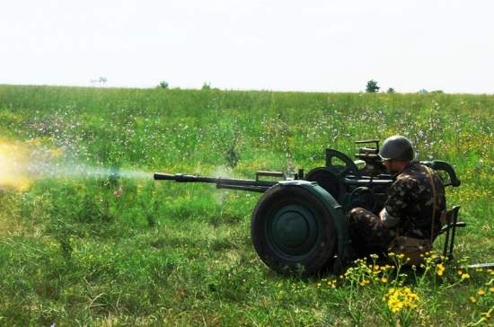 Боевики для совершения провокаций развернули артиллерию возле Станицы Луганской, - штаб АТО