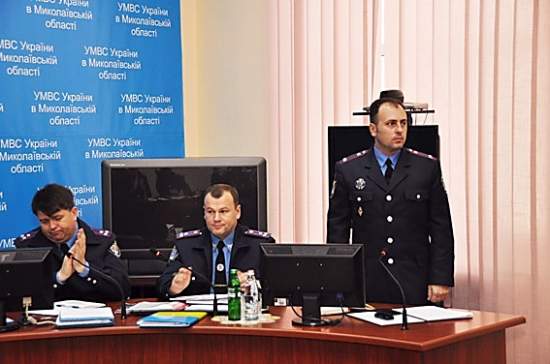 «Своим» приказ не указ: начальница «погоревшего» на взятке милиционера из Николаевского РОВД продолжает работать