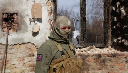 Ополченцы ДНР сообщили, что сбили беспилотник над центром Донецка