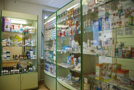 Премьер-министр Д. Медведев дал распоряжение руководству лично проверить ассортимент и стоимость лекарств в регионах