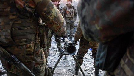 ДНР: ОБСЕ, СЦКК и журналисты попали под обстрел в донецком Широкино