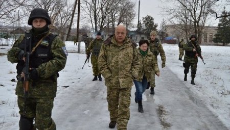 Глава Луганской ОГА заявляет о снижении "огневой активности" за сутки