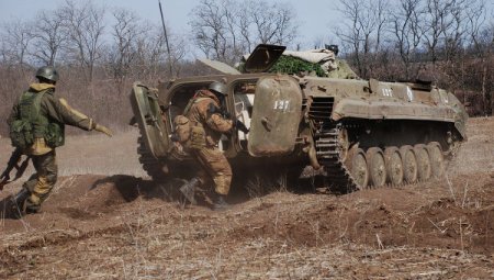 Звуки артиллерийских залпов вновь слышны в Донецке