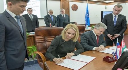 Пять претендентов на участие в СЭЗ подписали с властями Крыма соглашение