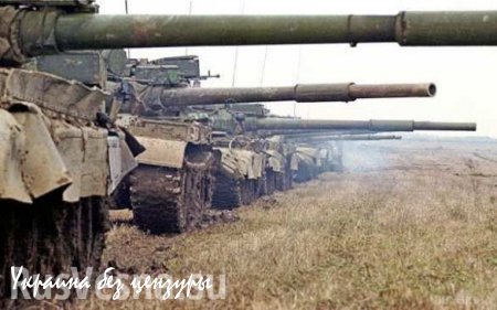 МОЛНИЯ: на окраине Донецка идет бой с применением танков и минометов