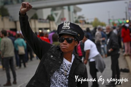 В США протестуют из-за смерти чернокожего в полиции