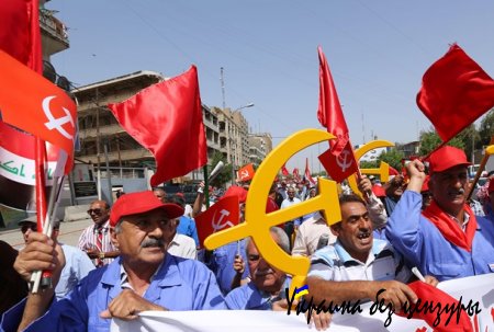 Иракские коммунисты и топлес-протест в Париже. Как мир отмечает 1 мая