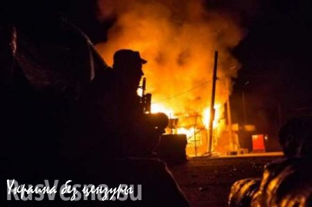В Донецке большие разрушения после ночного обстрела (ФОТО)