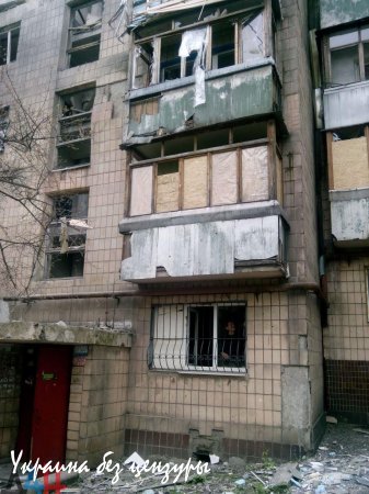В Донецке большие разрушения после ночного обстрела (ФОТО)