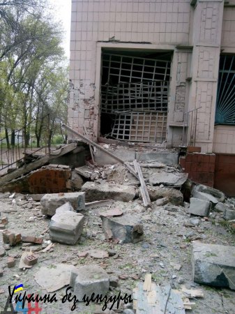 В Донецке большие разрушения после ночного обстрела (ФОТО)