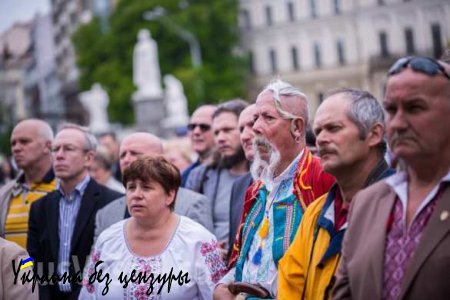 В Киеве открыли стену памяти боевиков «АТО» (ФОТО)