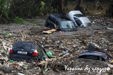 Грузинский кошмар: последствия потопа в Тбилиси. Фото дня