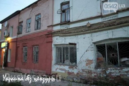 В городе Сумы взорван офис националистической партии «Свобода» (ФОТО, ВИДЕО)