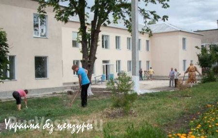 «Трудолюбивые террористы» восстановили больницу в Краснодоне (ФОТО)