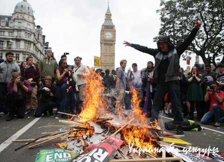 В Британии прошли многотысячные митинги против политики властей