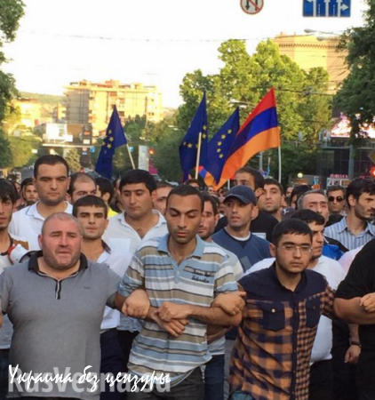 Протесты в Армении: дойдет ли до майдана? (ФОТО, ВИДЕО)